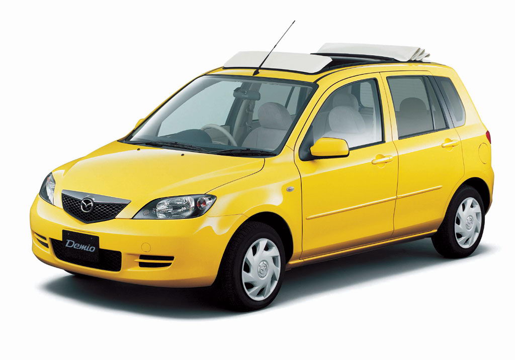 Mazda 2 2003 002.jpg